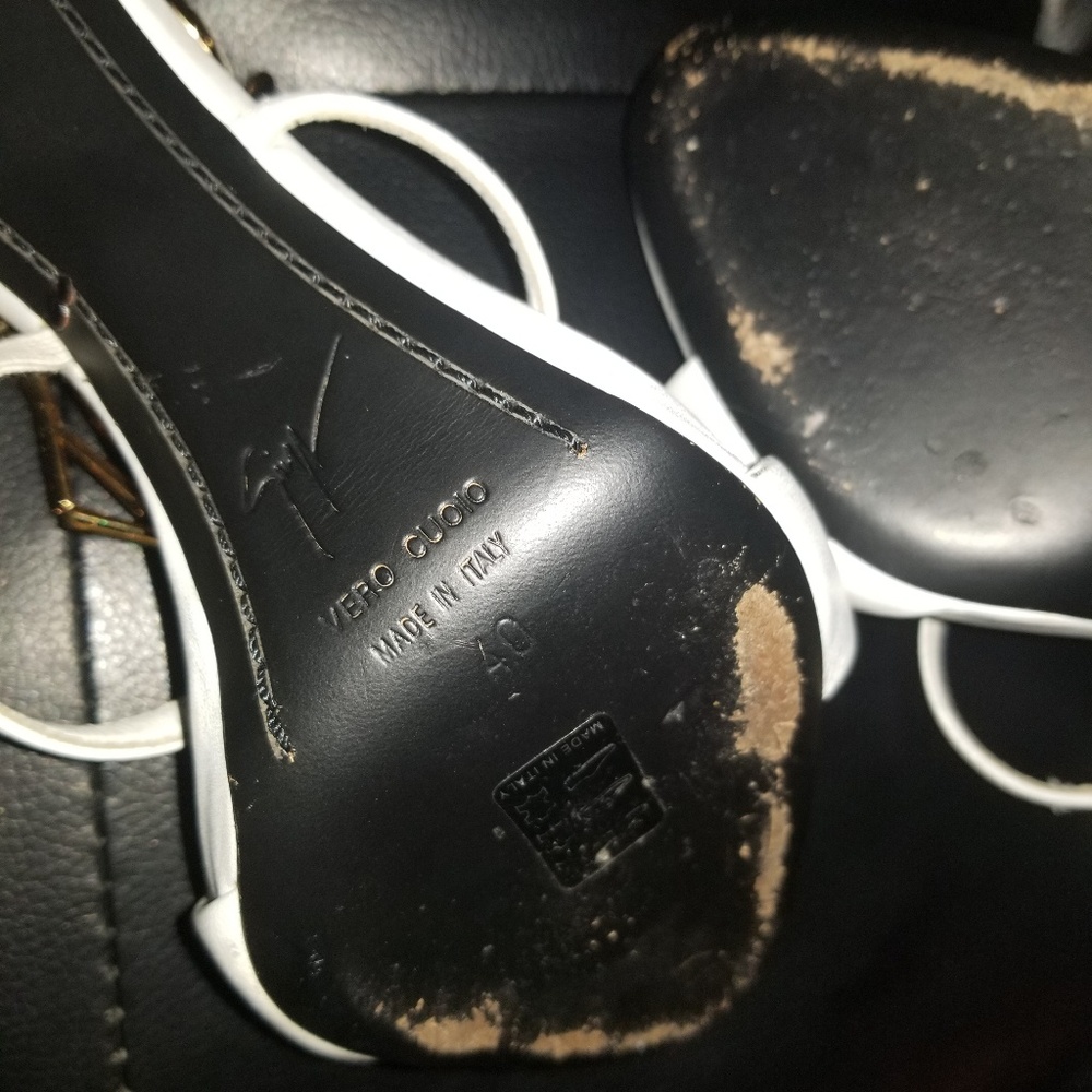 Sold!! 100% Authentic Giuseppe Za66notti Lobster heels - Picture 4 of 6